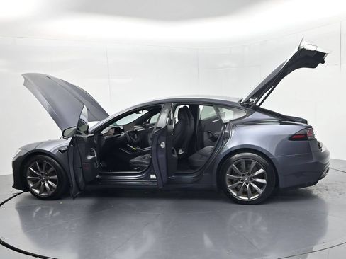 Used 2022 Tesla Model S Plaid AWD/4WD image 61