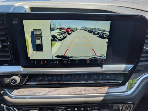 Used 2025 Chevrolet Silverado 1500 LTZ w/ LTZ Premium Package image 30