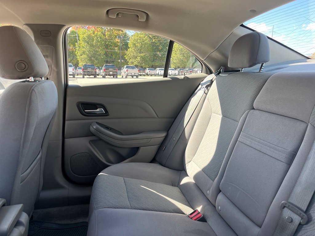 Used 2013 Chevrolet Malibu LS w/ Protection Package FWD image 18