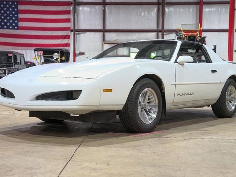 Used 1991 Pontiac Firebird Formula image 1