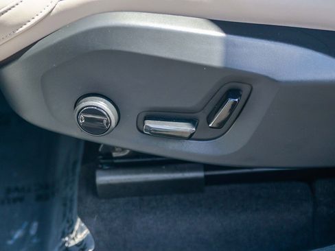 Used 2026 Volvo XC60 B5 Plus w/ Protection Package Premier image 24