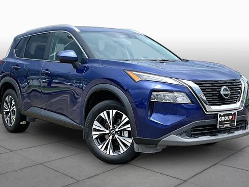 Used 2023 Nissan Rogue SV w/ SV Premium B Package FWD image 3