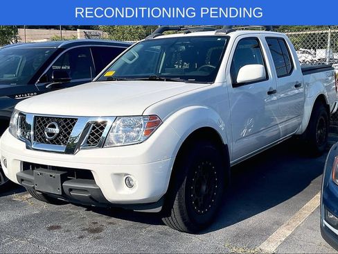 Used 2020 Nissan Frontier PRO-4X w/ Pro-4x Utility Package AWD/4WD image 2