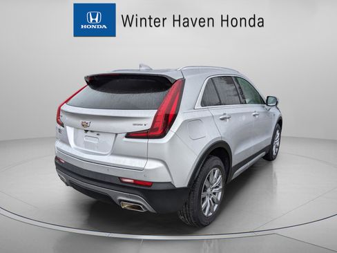 Used 2022 Cadillac XT4 Premium Luxury w/ Safety Alert Package image 8