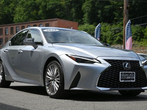 Used 2023 Lexus IS 300 AWD w/ Premium Package image 8