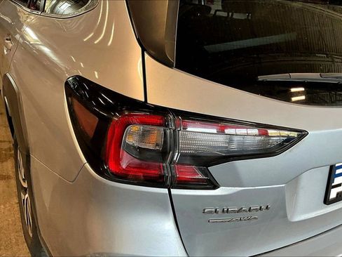 Used 2024 Subaru Outback Premium AWD/4WD image 19
