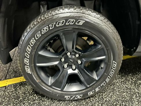 Used 2022 RAM 1500 Big Horn AWD/4WD image 10
