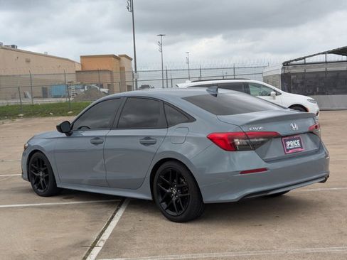 Used 2023 Honda Civic Sport image 7