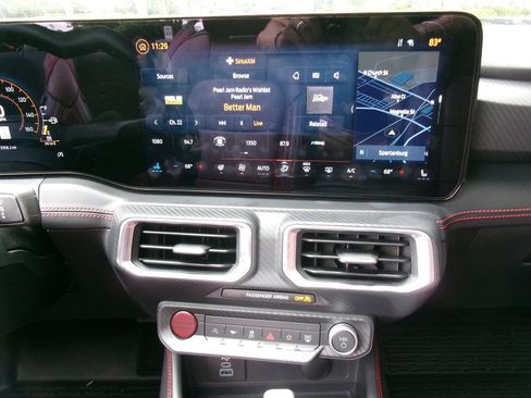 Used 2025 Ford Mustang GT Premium RWD image 26