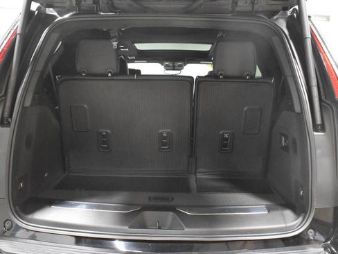 Certified 2023 Cadillac Escalade Premium Luxury Platinum w/ LPO, Floor Liner Package AWD/4WD image 26