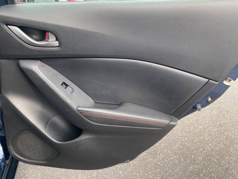 Used 2014 MAZDA MAZDA3 i Grand Touring w/ Appearance Package FWD image 29