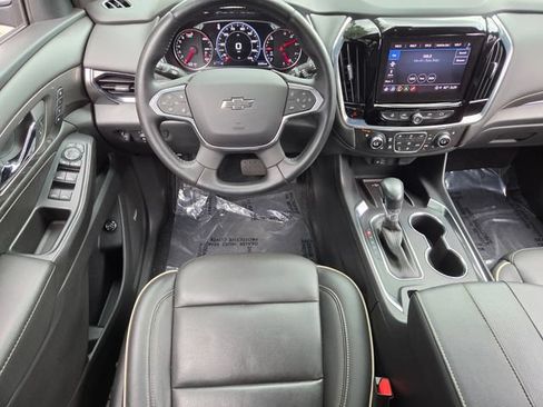 Used 2022 Chevrolet Traverse Premier w/ Redline Edition FWD image 15
