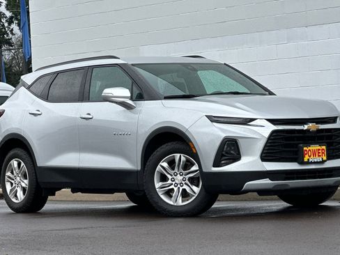 Used 2021 Chevrolet Blazer LT image 2