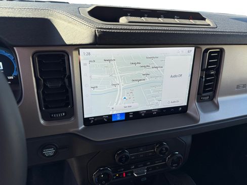 New 2025 Ford Bronco Outer Banks w/ Sasquatch Package image 12