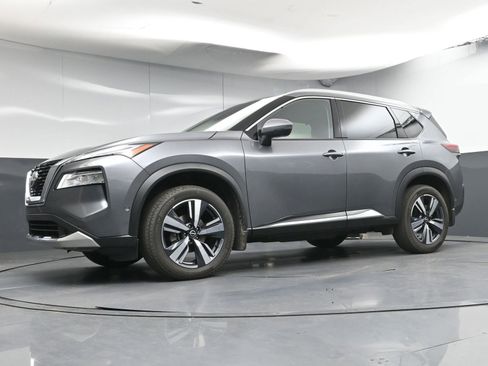 Used 2023 Nissan Rogue Platinum w/ Platinum Premium Package FWD image 24