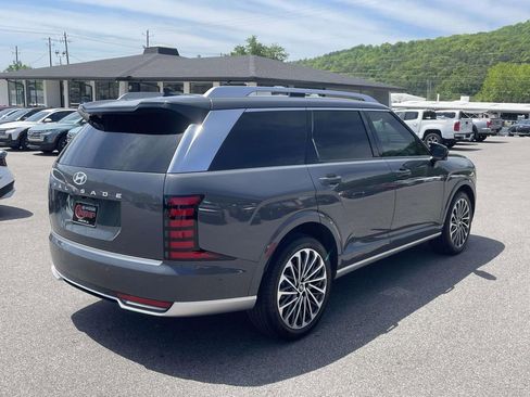 Used 2026 Hyundai Palisade Calligraphy FWD image 4