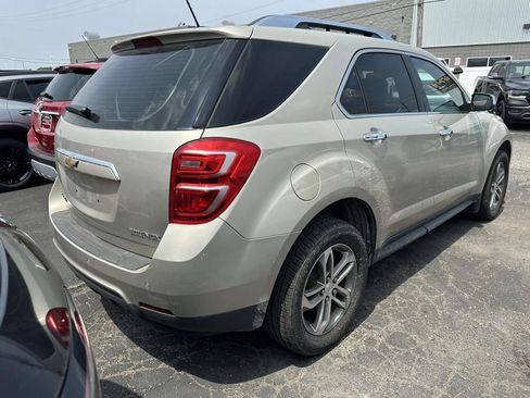 Used 2016 Chevrolet Equinox LTZ w/ Enhanced Convenience Package FWD image 2