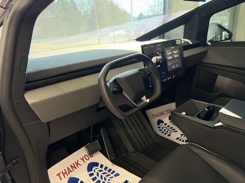 Used 2024 Tesla Cybertruck Cyberbeast image 16