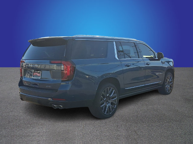 Used 2026 GMC Yukon XL Denali Ultimate AWD/4WD image 4