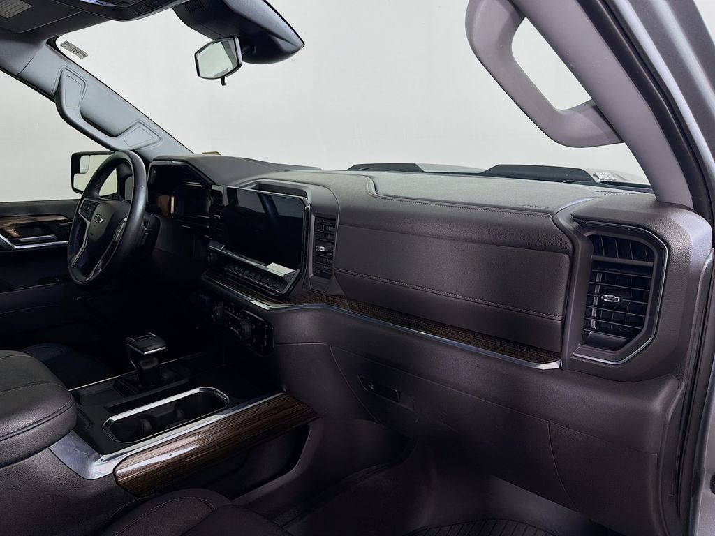 Used 2023 Chevrolet Silverado 1500 LT Trail Boss w/ Protection Package AWD/4WD image 25