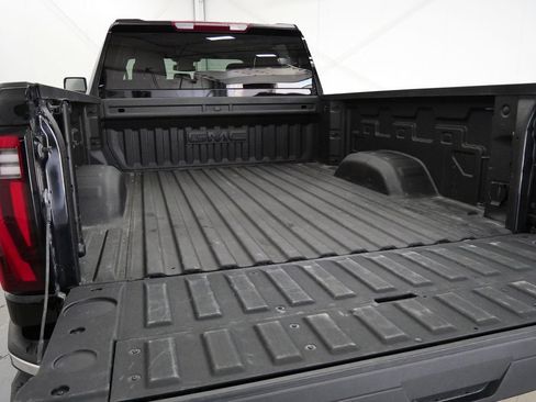 Used 2024 GMC Sierra 2500 SLT AWD/4WD image 38