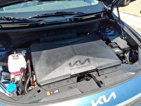 Certified 2023 Kia Niro Wind FWD image 7