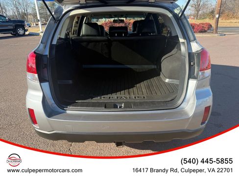 Used 2011 Subaru Outback 2.5i Premium w/ All-Weather Pkg image 12