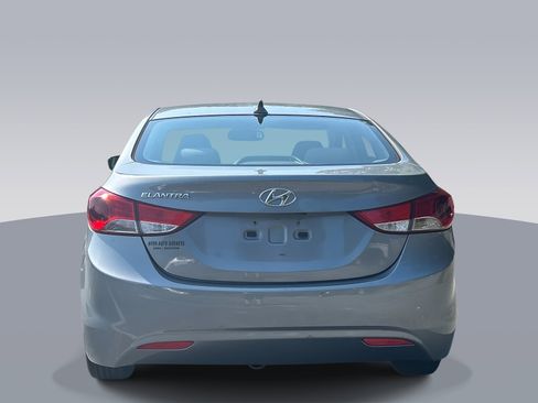 Used 2013 Hyundai Elantra GLS w/ Preferred Pkg image 4