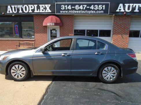 Used 2009 Honda Accord LX image 2