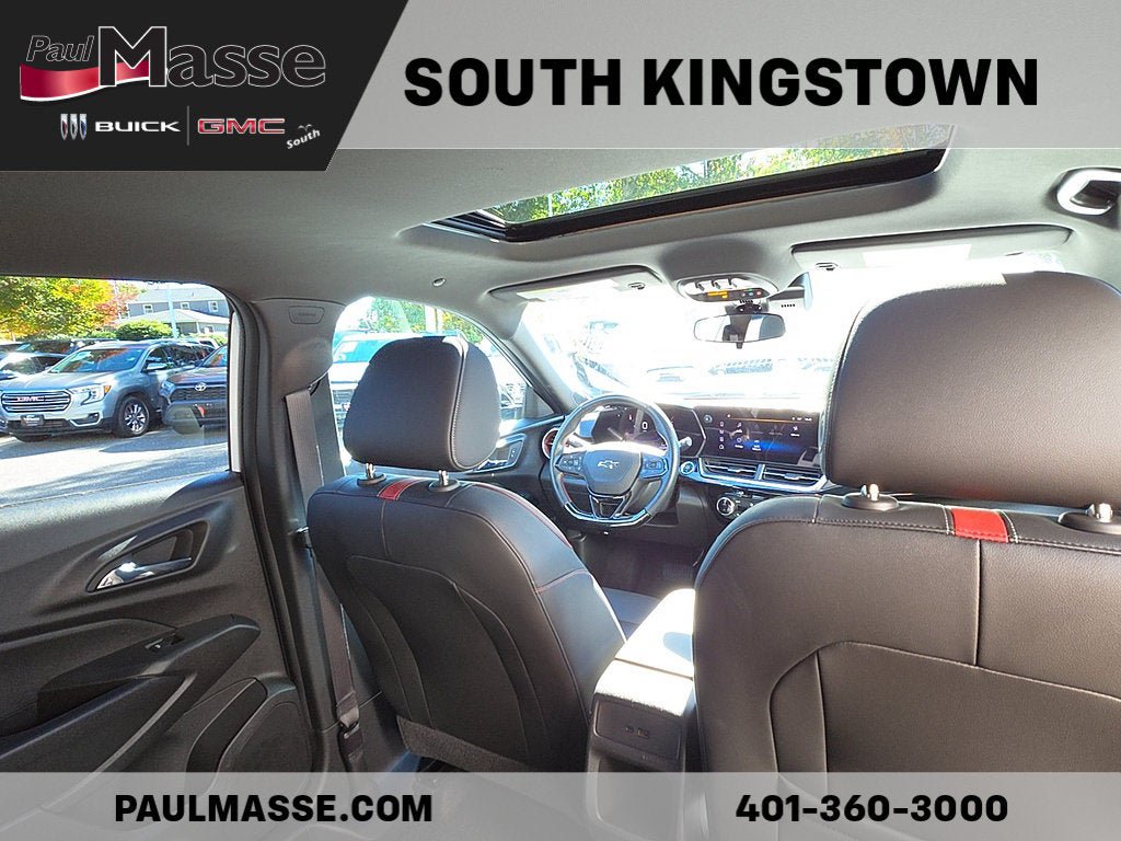 Used 2024 Chevrolet Trax RS w/ Sunroof Package FWD image 28