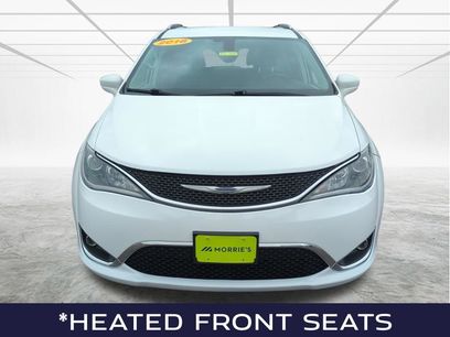Used 2018 Chrysler Pacifica Touring-L w/ Tire & Wheel Group