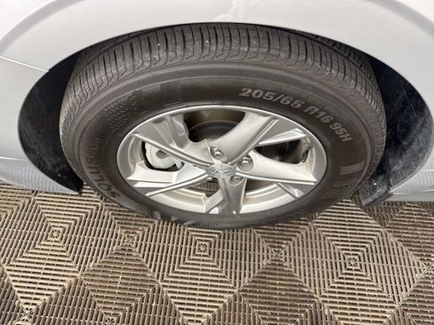 Used 2023 Hyundai Sonata SE image 28