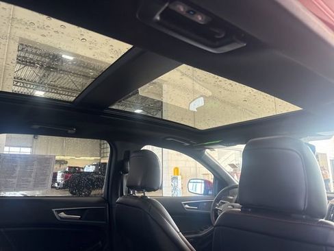 Used 2024 Ford Edge ST-Line w/ Class II Trailer Tow Package image 18