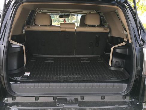 Used 2022 Toyota 4Runner SR5 Premium w/ Moonroof Package image 6