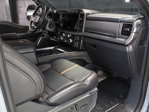 Used 2024 Ford F250 Platinum w/ Tremor Off-Road Package AWD/4WD image 61