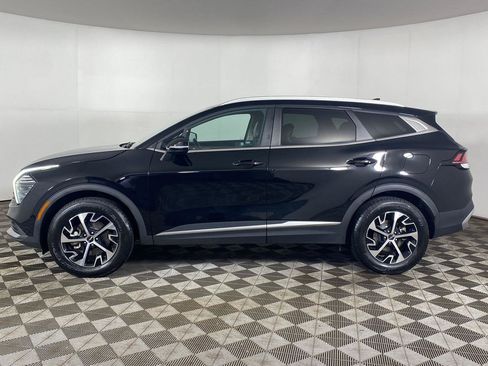 Used 2024 Kia Sportage EX AWD/4WD image 9