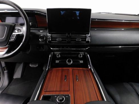 Used 2024 Lincoln Navigator Reserve w/ Equipment Group 201A image 41