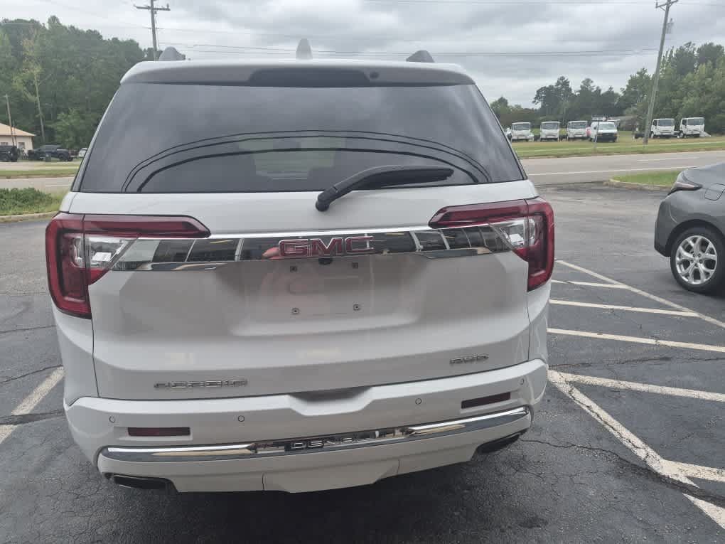 Used 2023 GMC Acadia Denali AWD/4WD image 6