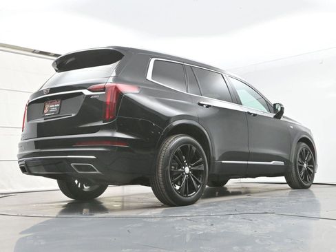 Used 2020 Cadillac XT6 Premium Luxury image 33