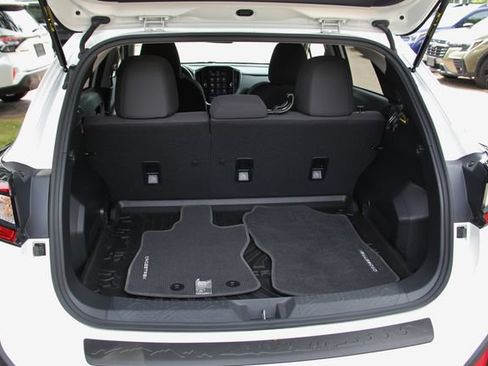 Used 2025 Subaru Crosstrek 2.5i Premium AWD/4WD image 35