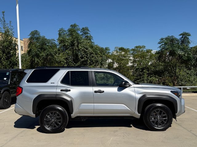 Used 2026 Toyota 4Runner SR5 AWD/4WD image 4