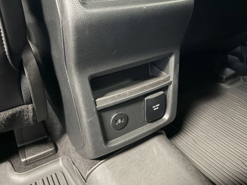 Used 2023 Ford Edge SEL w/ Convenience Package image 21