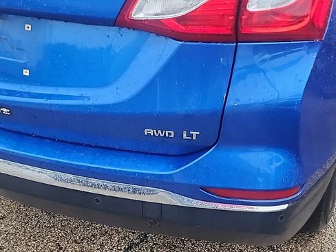 Used 2019 Chevrolet Equinox LT w/ Sun & Navigation Package AWD/4WD image 3