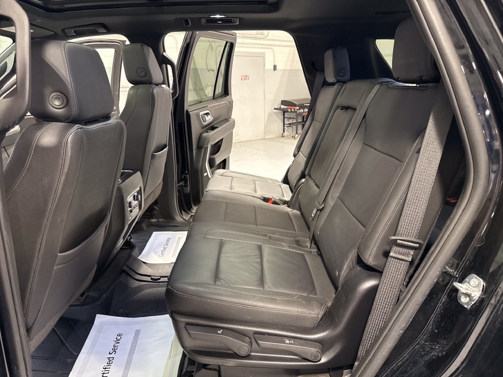 Used 2024 Chevrolet Tahoe Z71 w/ Luxury Package AWD/4WD image 40