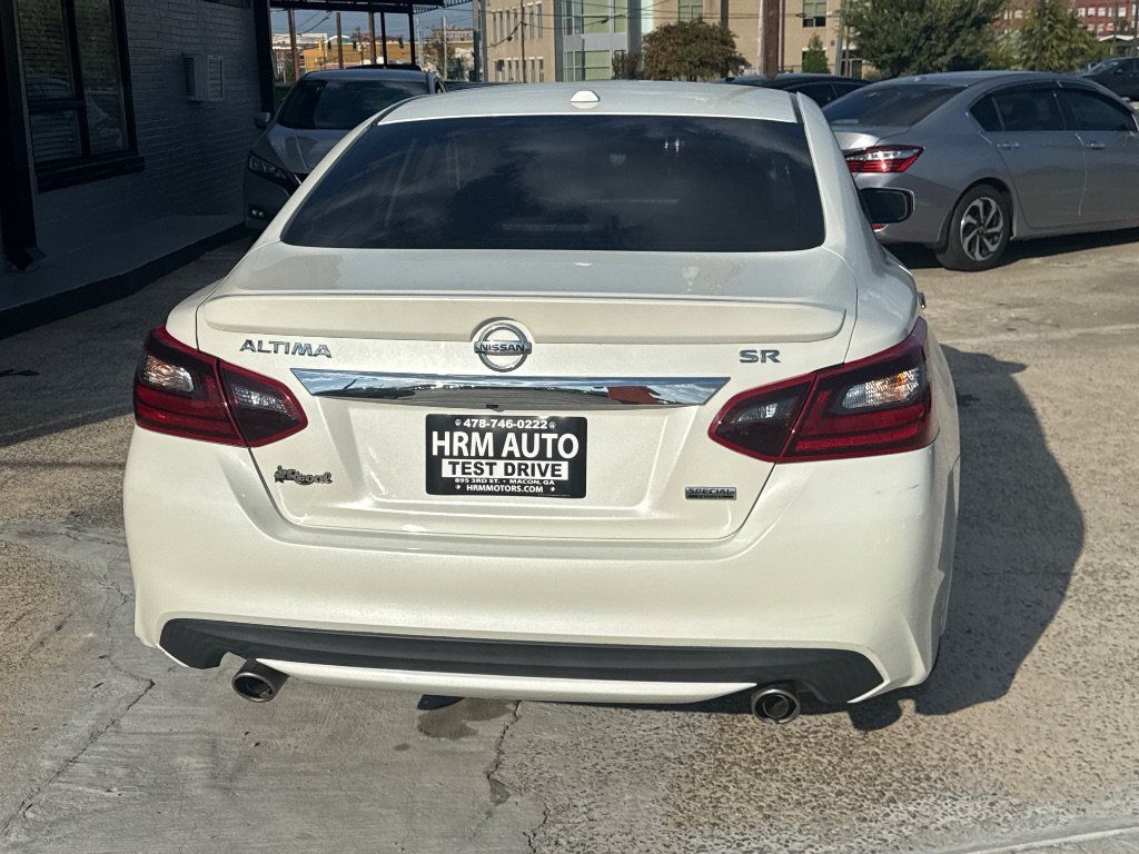 Used 2018 Nissan Altima 2.5 SR w/ SR Special Edition FWD image 6