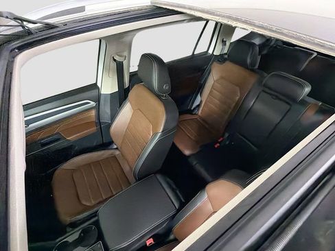 Used 2023 Volkswagen Atlas SEL Premium image 14