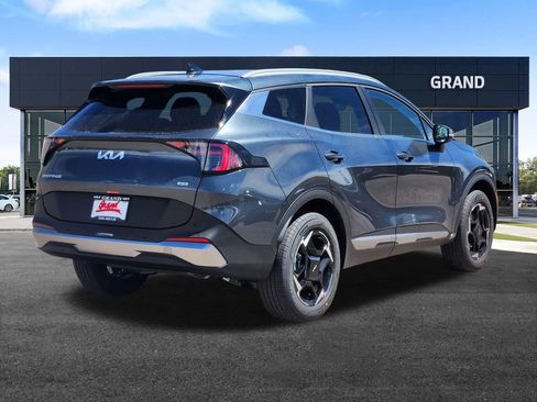 New 2026 Kia Sportage EX image 5