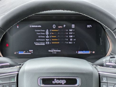 New 2026 Jeep Grand Cherokee Limited w/ Luxury Tech Group II RWD image 21