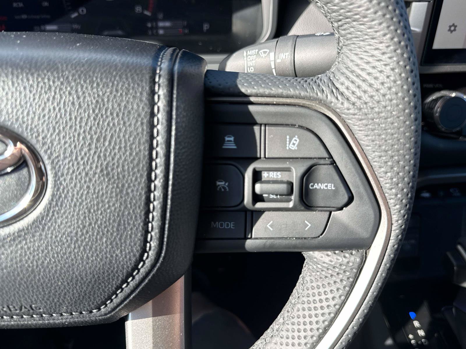 Used 2026 Toyota Tundra Limited AWD/4WD image 26