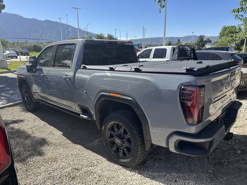 Used 2024 GMC Sierra 3500 AT4 w/ AT4 Premium Plus Package AWD/4WD image 5